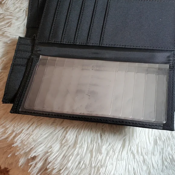 Liz Claiborne "Money Talks" Wallet NWT - Picture 9 of 16